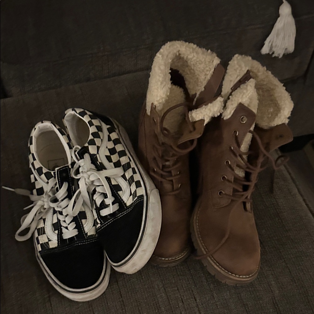 Brown Lace-Up Boots with Shearling Lining